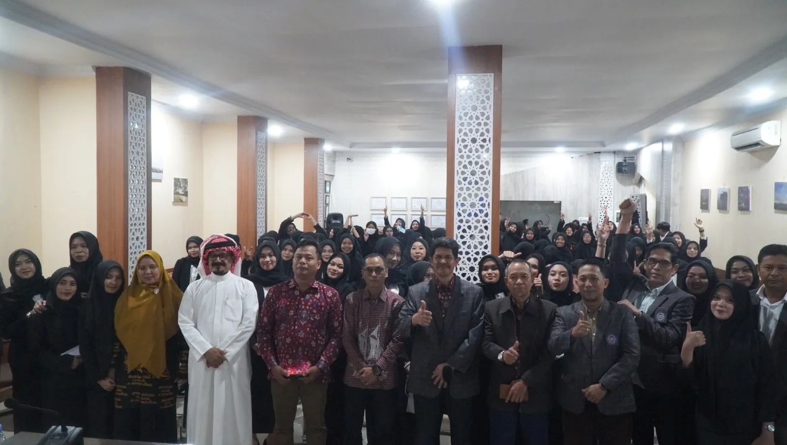 Sebanyak 120 Alumni Ikuti Yudisium FKIP Unismuh, Wadek I Ingatkan Pentingnya Kontribusi di Tengah Masyarakat