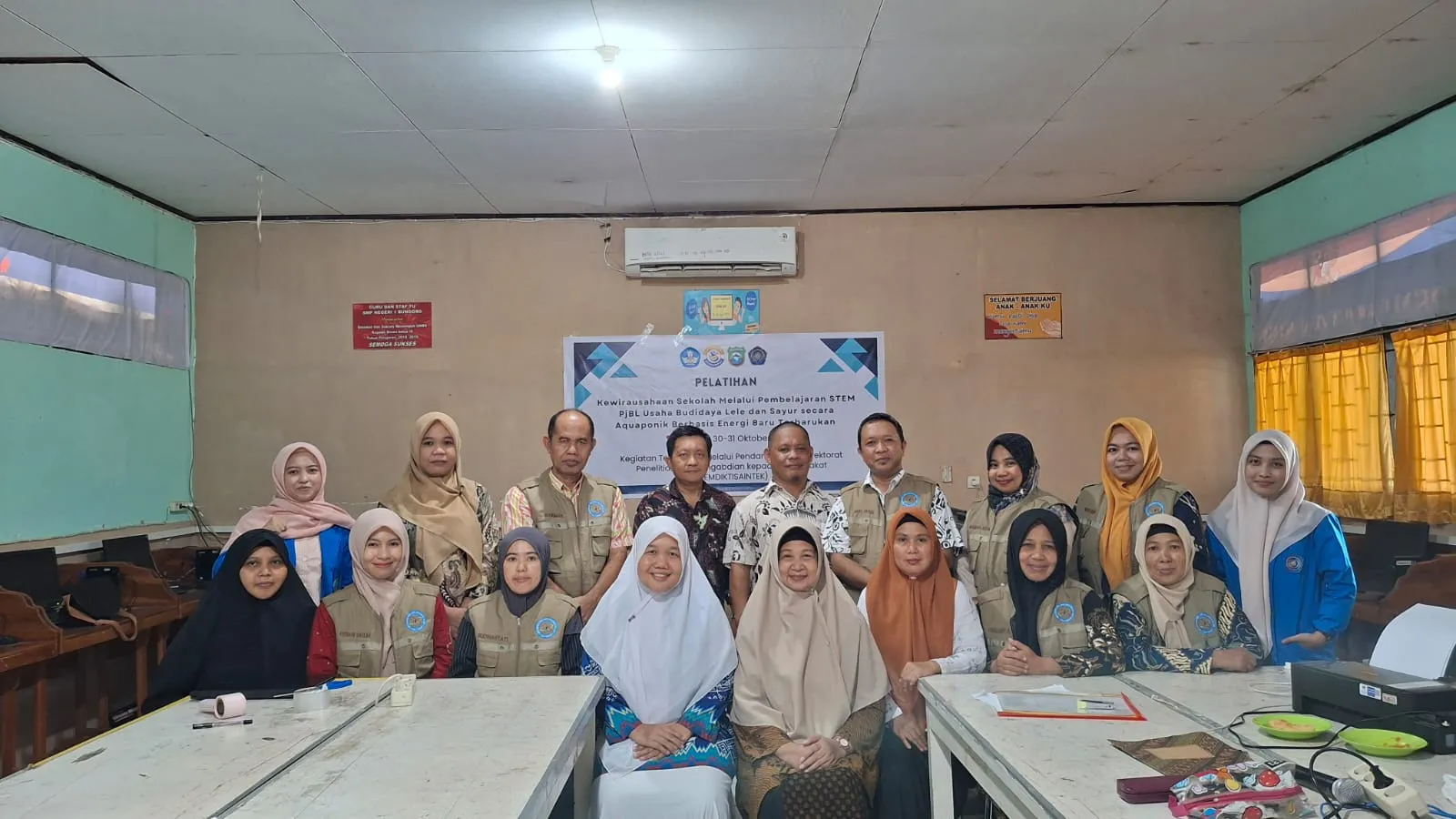 Kolaborasi Tim Dosen Unismuh dan Unibos Dorong Guru IPA Kembangkan Kewirausahaan Sekolah Berbasis STEM-PJBL