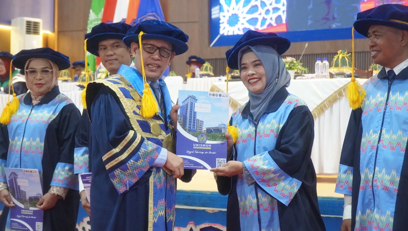 Prof Asriati Dikukuhkan Guru Besar Unismuh, Angkat Etos Kerja sebagai Kunci Kinerja